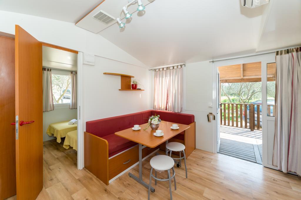 Mobile Homes Plava Laguna Пакоштане Экстерьер фото